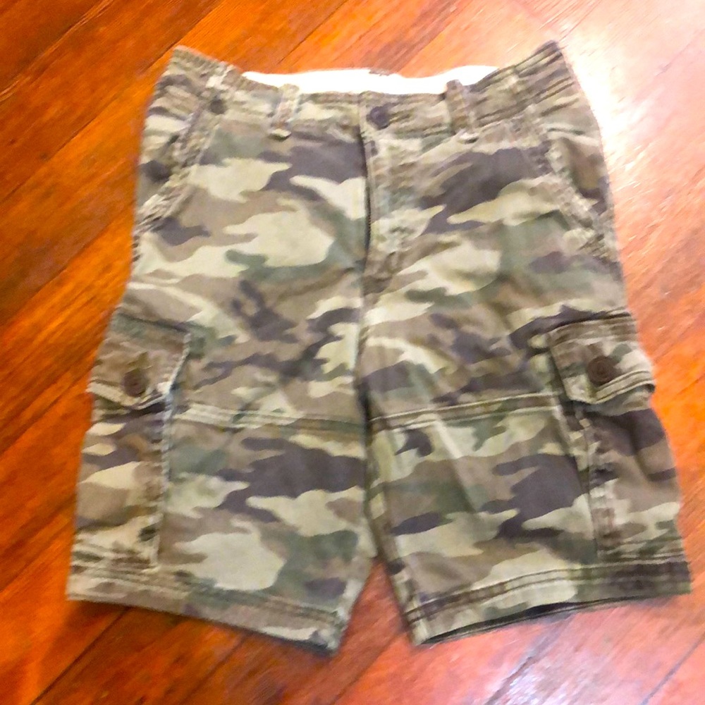 COPY - Abercrombie and Fitch cargo shorts in camo